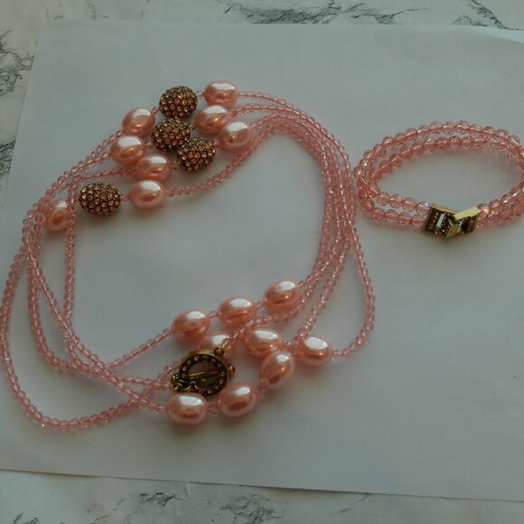 HEIDI DAUS Pretty in Pink Beaded Crystal Toggle Necklace (397)